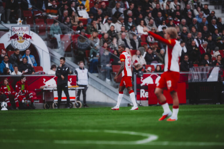 Douglas Mendes Moreira vom FC Red Bull Salzburg beim Bundesliga-Spiel gegen den SCR Altach