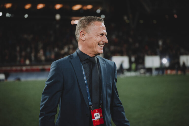 Stephan Reiter, CEO des FC Red Bull Salzburg, jubelt nach dem Champions-League-Spiel gegen Dinamo Zagreb
