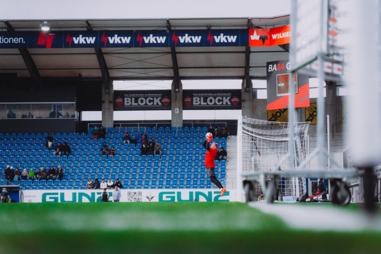 Alexander Schlager vom FC Red Bull Salzburg vor dem Bundesliga-Spiel beim SCR Altach