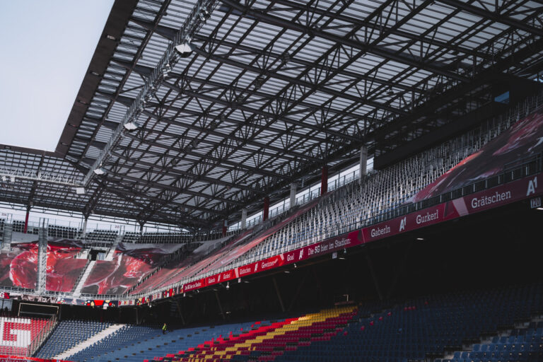 Leere Red Bull Arena Salzburg